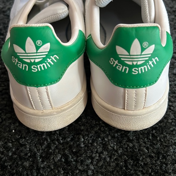 Adidas Stan Smiths - Picture 2 of 8